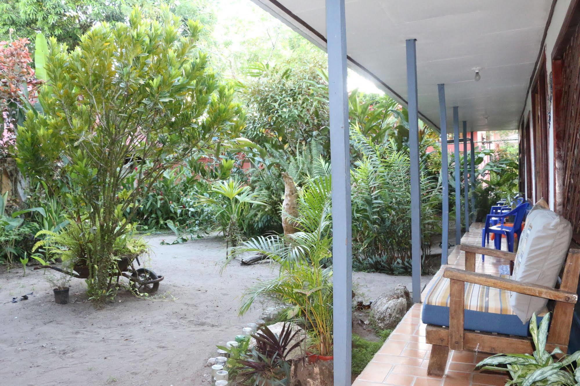 Hotel La Casona De Tortuguero Exterior foto